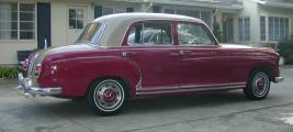 mini_Ponton_1959_Mercedes_Benz_220S_Sedan.jpg